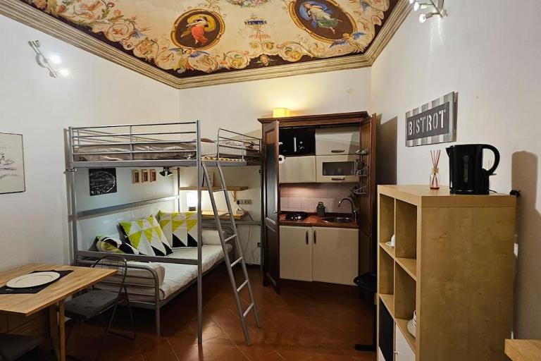 Monolocale in palazzo d'epoca - B&B Perugia