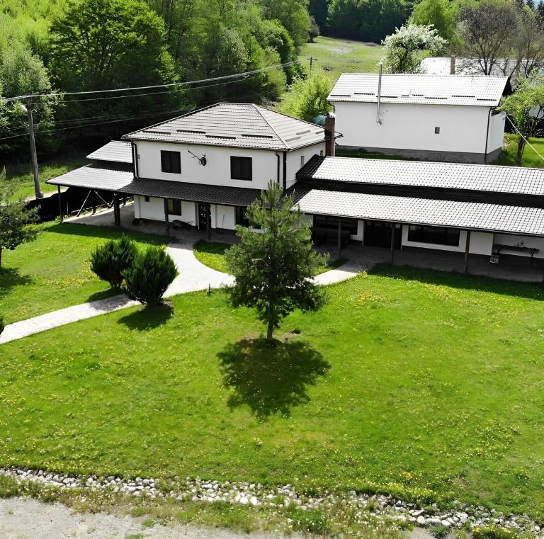 Cabana PUFI - B&B Valea Dobârlăului