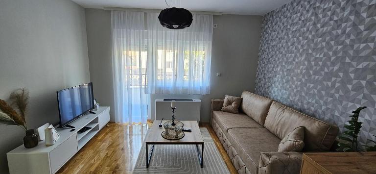 Apartman Pavle - Ferienwohnung Bijeljina