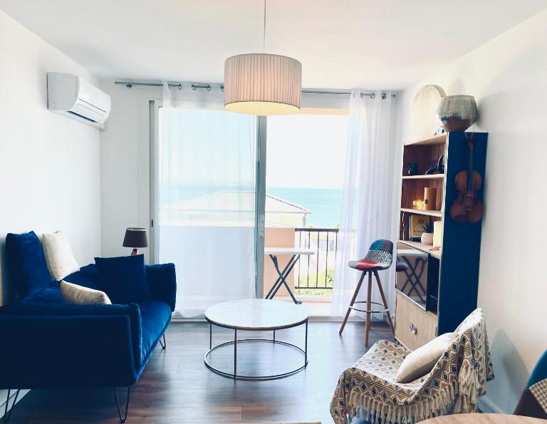 Grand Bleu, Vue sur Lac, Cosy et Chic WIFI Centre ville, Plage - Ferienwohnung Istres