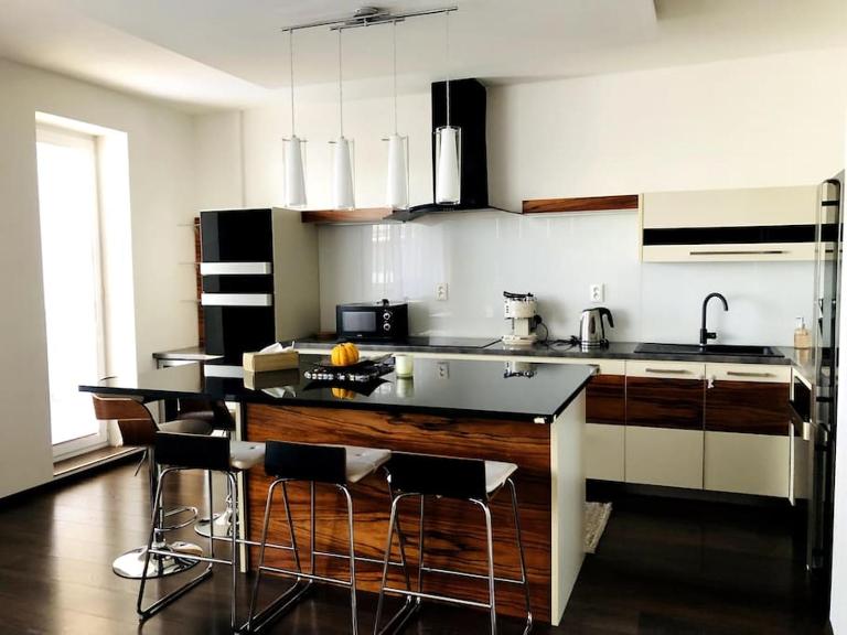 Family Flat in the heart of Senec - B&B Senec