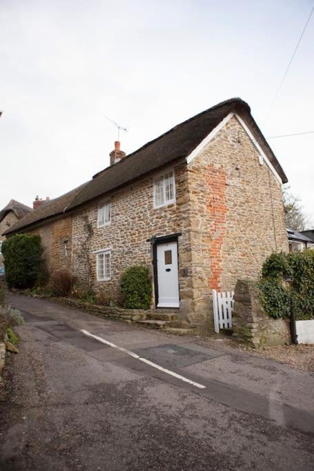 Number 60 Donkey Lane - B&B Burton Bradstock
