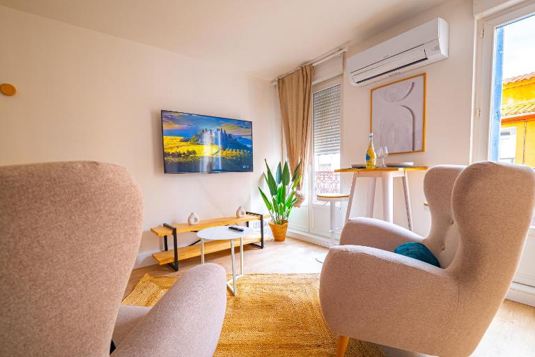 Les suites du palais des expositions - B&B Perpignano