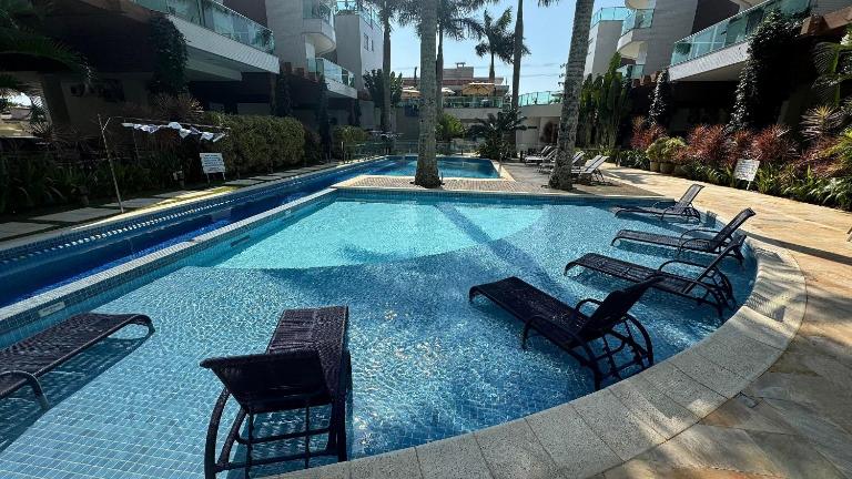 Condomínio com Piscina e Spa - Boulevard Bombinhas - Ferienwohnung Bombinhas