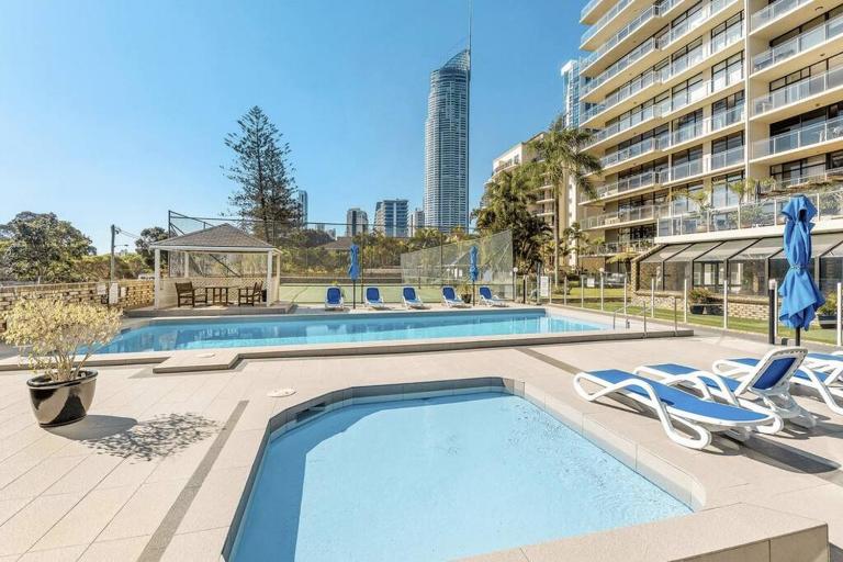 Thornton Tower 9 - B&B Costa Dorada