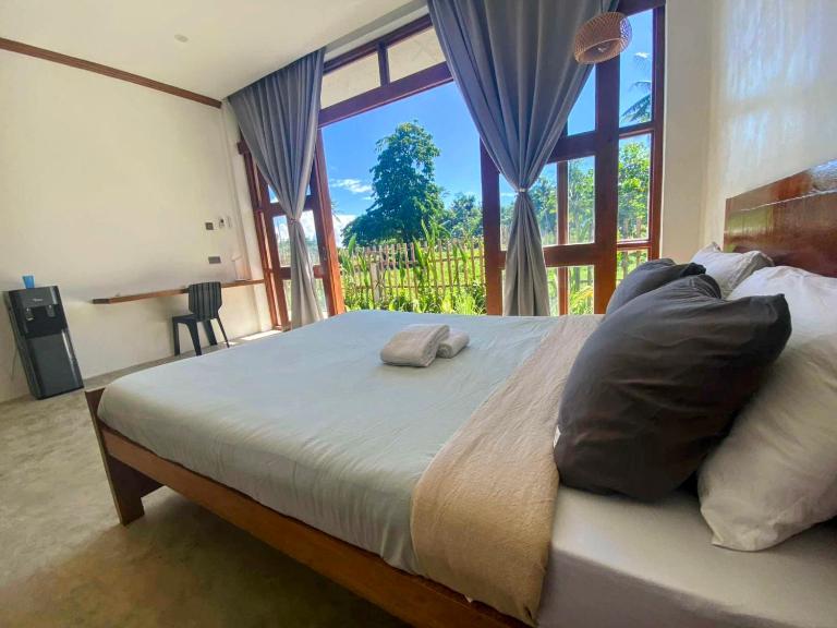 isla Siargao Stays - Bed and Breakfast General Luna