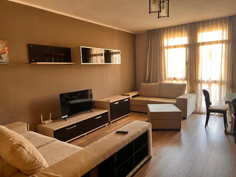 Shining apartments - B&B Shkoder