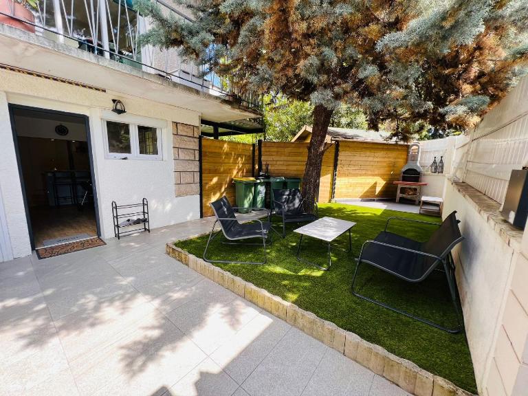 Superbe studio climatisé, entrée et jardin privé, à moins de 15 minutes de Paris - B&B Bagneux
