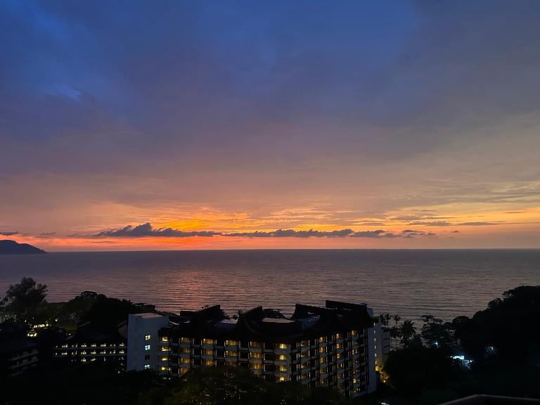 Sunset View Batu Ferringhi - Ferienwohnung Batu Feringgi