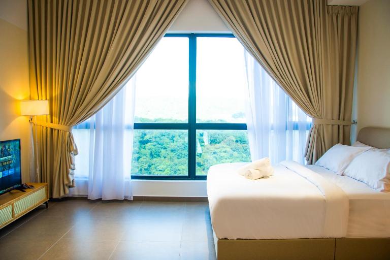 4 Mossaz studio with skypool at Empire City By Light House - B&B Petaling Jaya