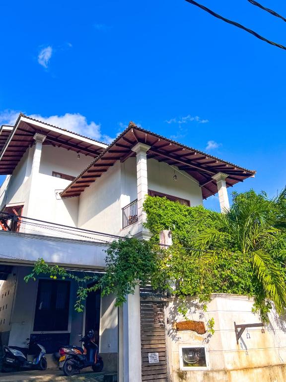 Heaven Hill Guesthouse - B&B Weligama