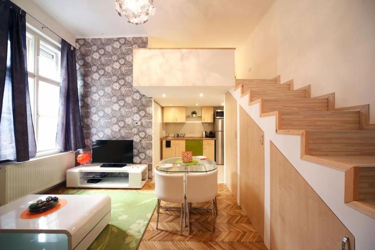 Pedestrian Area, City Center - B&B Budapest