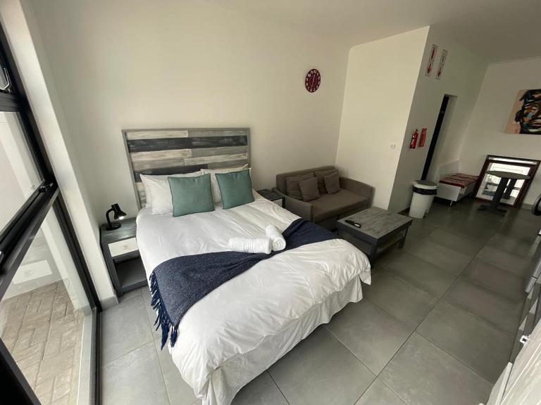 Fischreiher Seaside Self Catering Studio Apartment - B&B Swakopmund