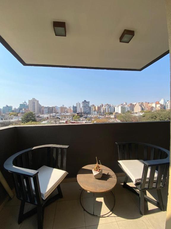 Dptos Córdoba -Guemes, Sobre la Cañada, vista al Paseo de Artesanos - Ferienwohnung Córdoba