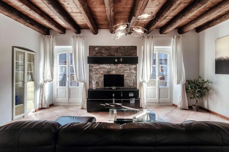 Cielo Apartment by Quokka 360 - Nestled in Como Old Town - B&B Como