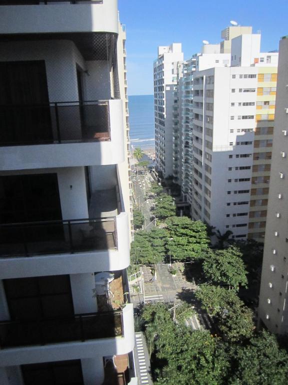 Apartamento Vista Mar - 2 Garagens - Chambres d'hôtes Guarujá