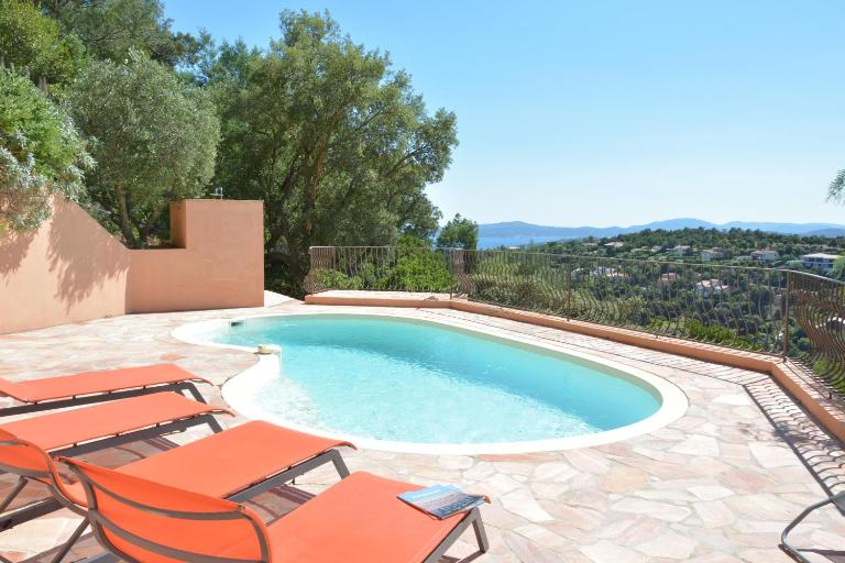 Provenzalisches Haus La Grenouille - Terrasse mit Meerblick und privatem Pool by Riviera HomeLife - B&B Les Issambres