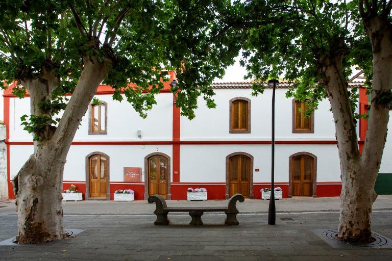 Casa Emblemática La Alameda - B&B Agua de Fontanales