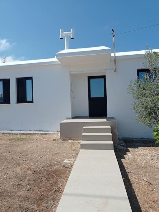 Pomos rockaway beach house - B&B Pomos