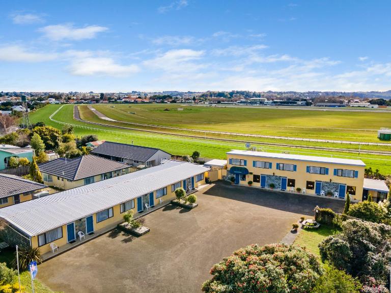 Coachman's Lodge Motel - Bed and Breakfast Whanganui