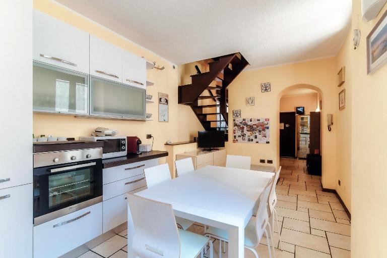 Passeri Como City by Quokka 360 - Close to Lake and Old Town - Bed and Breakfast Como