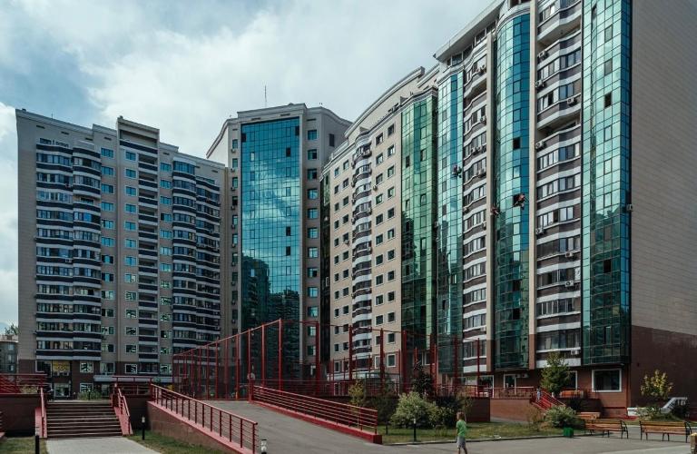 2-х комнатная квартира в центре города с шикарным видом с 16 этажа - B&B Almaty