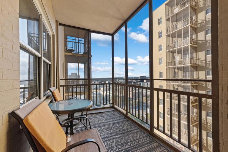 High Rise Studio - Stunning Views - Walking Ease - Ferienwohnung Atlanta