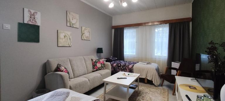 Kortteer vihreä huone - B&B Rauma