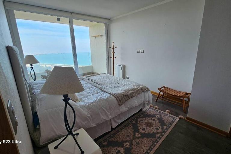 Espectacular Departamento en Reñaca - Viña con hermosa vista al mar y piscina temperada - B&B Viña del Mar