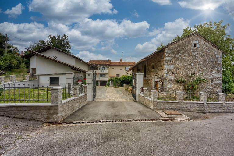 Cesar's Karst Estate - B&B Sežana