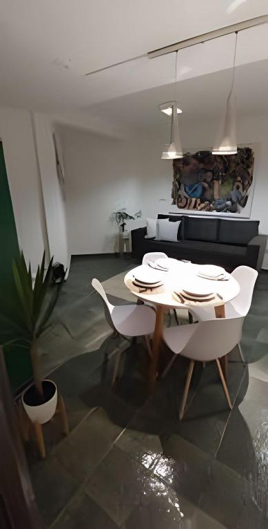 ALVEAR FLATS II - Chambres d'hôtes Posadas