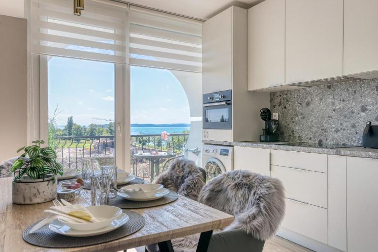 Silver Harmony Apartman Siófok - B&B Siófok