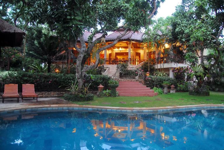 Villa Wana - Jungle Garden Villa - B&B Mayong
