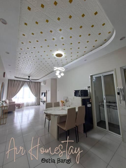 AirHomestay Ostia Bangi Pool & Sunset view Wifi - B&B Bandar Baru Bangi