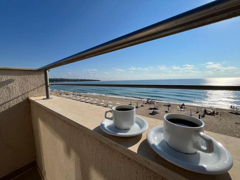 Panorama apartment with magnificent sea view - Ferienwohnung Obsor