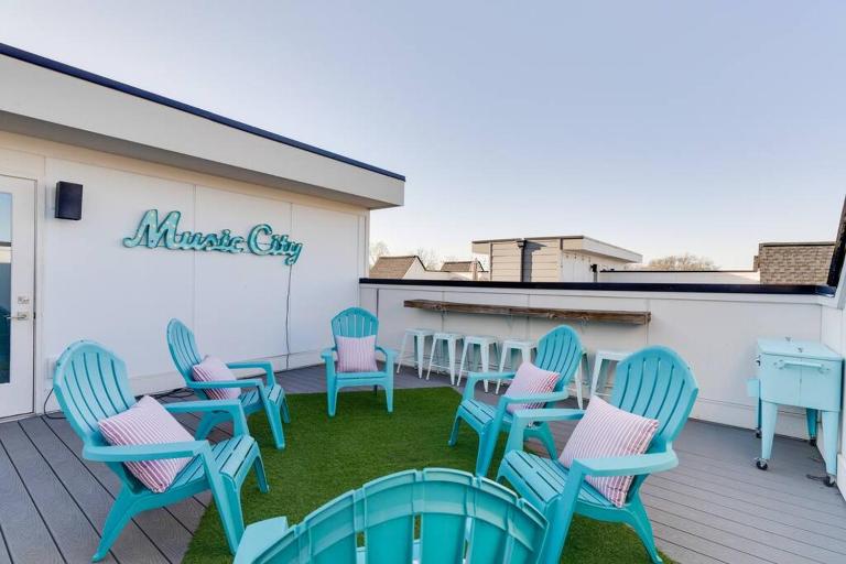 Encore Escape Near Opry with Rooftop sleep 8 - B&B Nashville