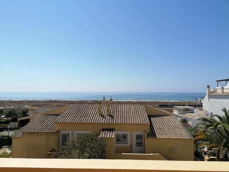 Casa na Meia Praia - B&B Albardeira