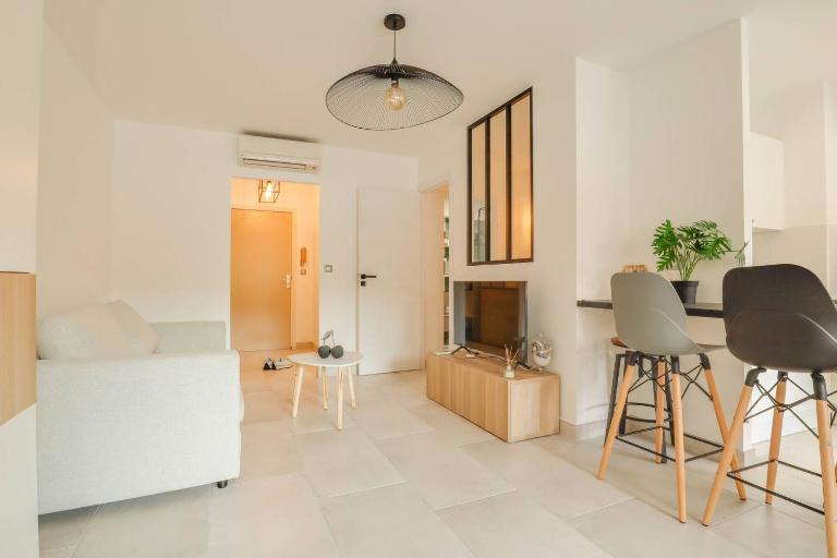 "Le Méditerranée" Plein centre, Terrasse, Rénové - B&B Mentone