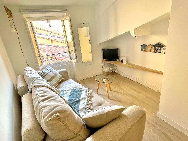 "Charmant studio moderne" Centre, proche plage - B&B Menton