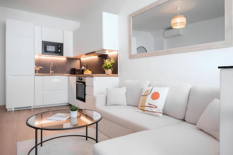 Cozy appartement Plein Centre, Proche Gare/plage - B&B Mentone