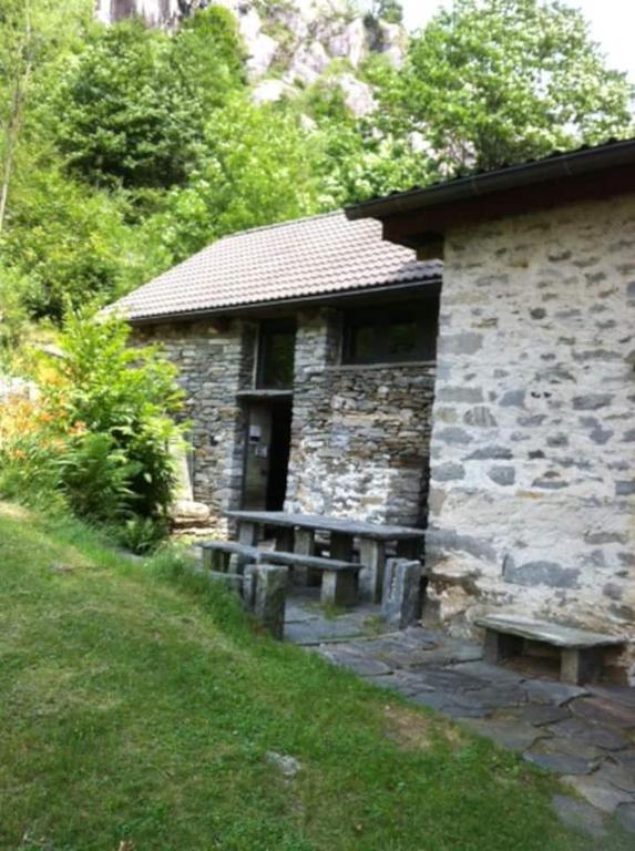 rustico Lele - Chambres d'hôtes Gordevio