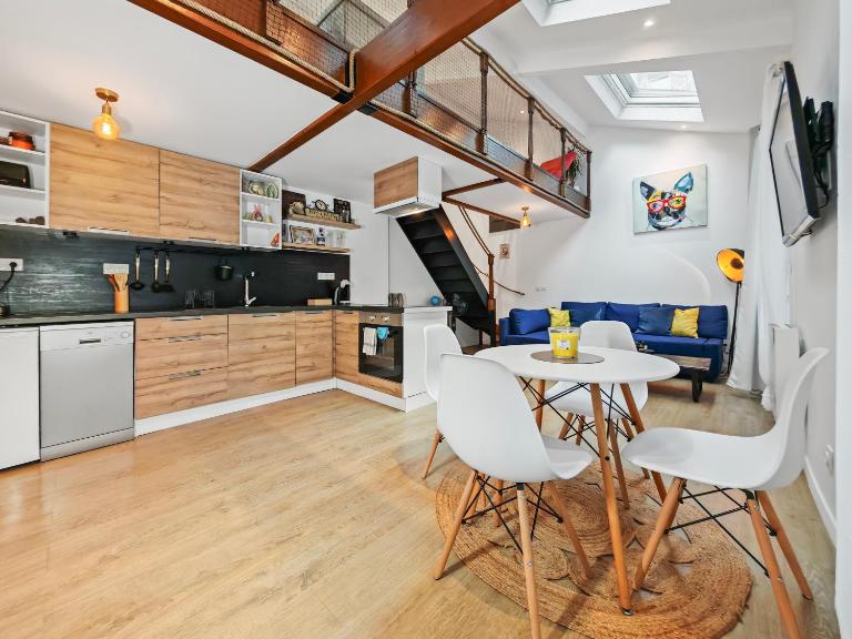 Loft Duplex à 2 min de Paris - Parking gratuit - B&B Le Pré-Saint-Gervais