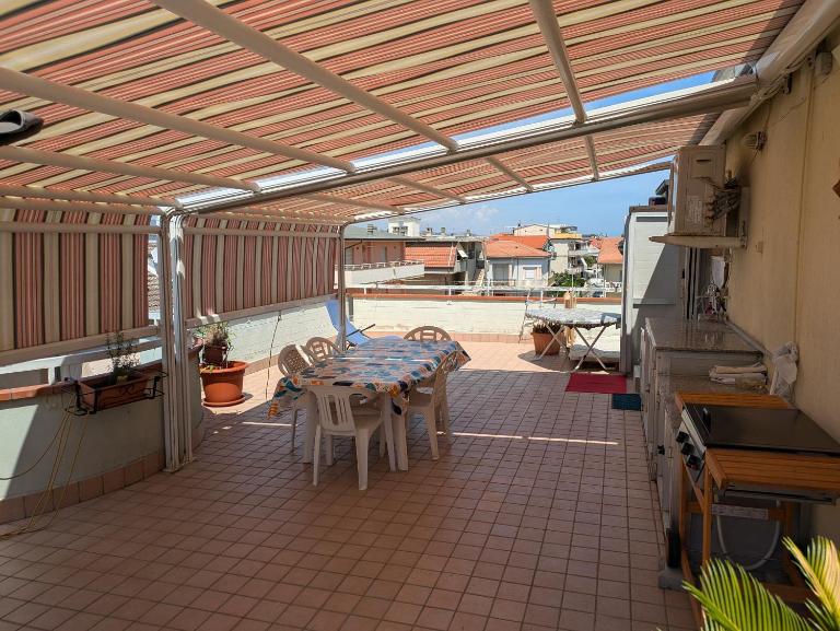 Attico con terrazza sul Lungomare - B&B Martinsicuro