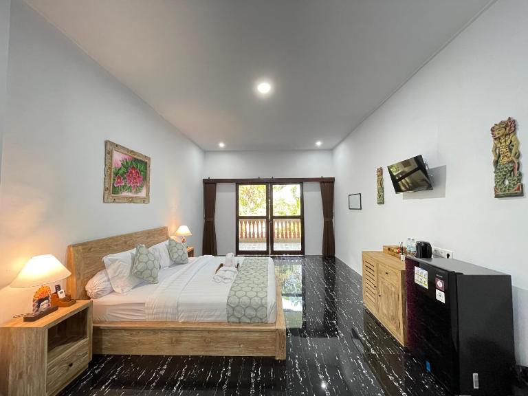 Rai Wood Carver and Homestay - Bed and Breakfast Ubud