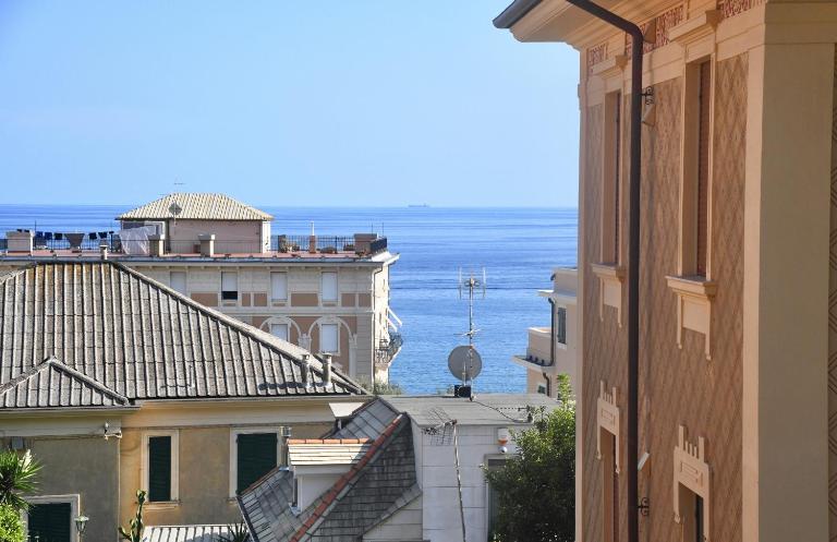 La finestra blu - B&B Varazze