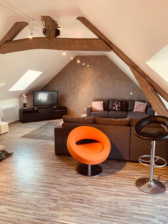 CHAMBRE et JARDIN Village au bord de l eau Cour et Garage privés - B&B Marcilly-sur-Seine