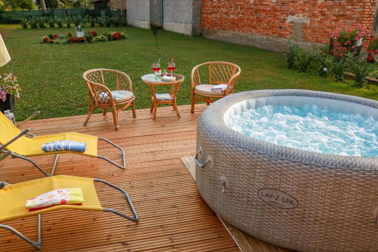 Guest house Studio apartman Marina - with outdoor jacuzzi, free parking, pet friendly - Chambres d'hôtes Karlovac