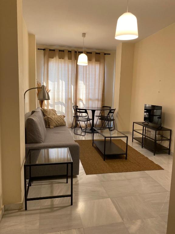 AC MOSQERA Triana - B&B Seville