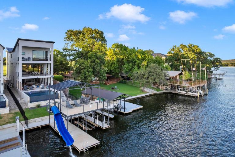 The High Life with Concierge Services - Bed and Breakfast Kingsland