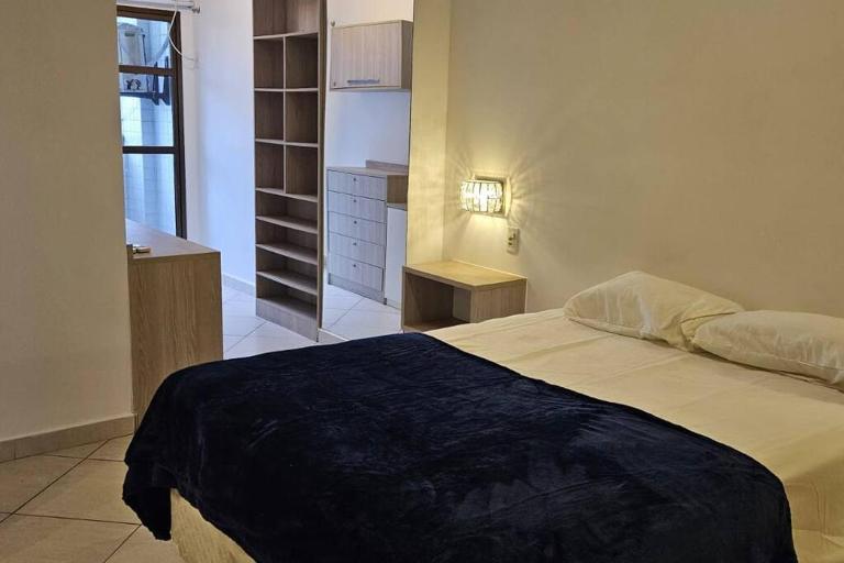 APARTAMENTO BEM LOCALIZADO E COM HOME OFFICe - B&B Imbetiba